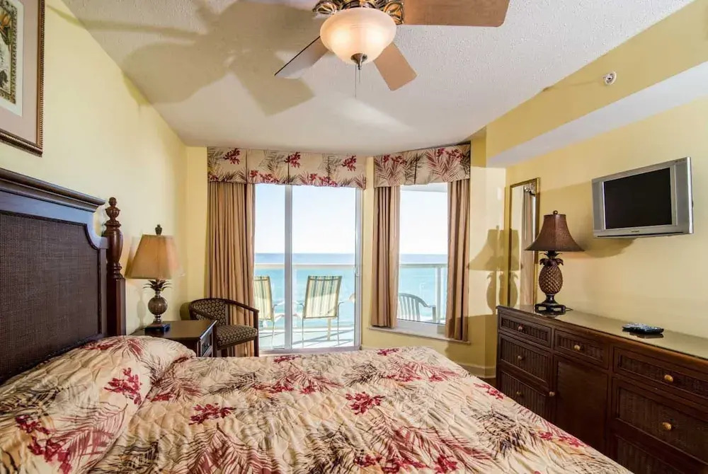 Malibu Pointe by Elliott Beach Rentals