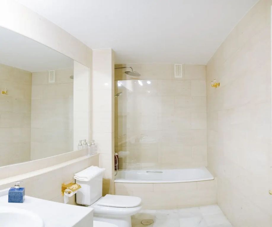 Espectacular Duplex Altos de Santa Ana
