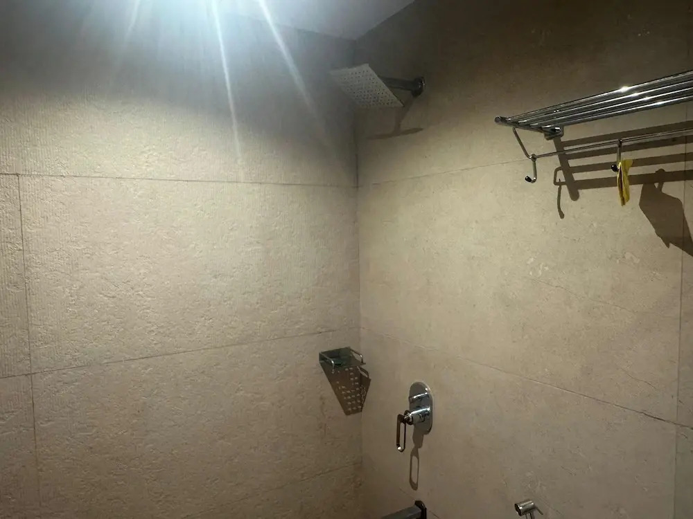 Hotel Sahara Residency