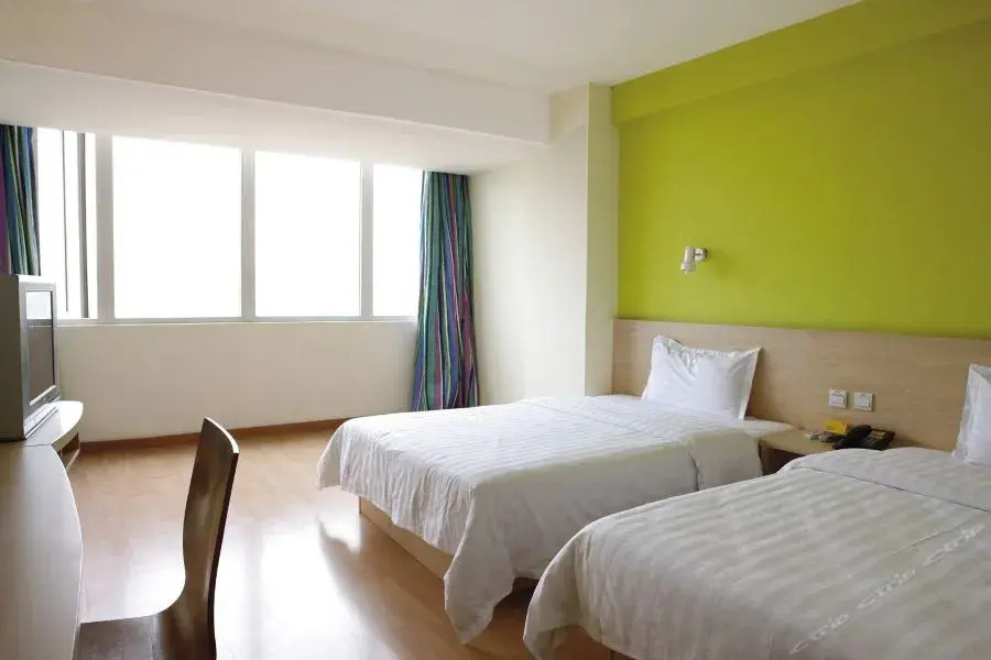 7 Days Inn Guiyang Daximen Branch