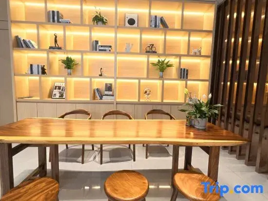 Zhangjiagang Hongbao Hotel