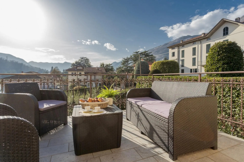 Villa Ida in Lenno with 3 bedrooms and 2.5 bathrooms