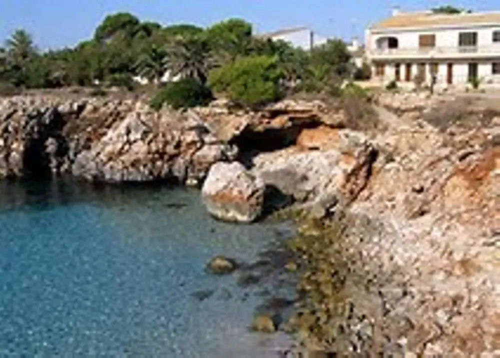 House With 3 Bedrooms in S'illot-cala Morlanda, With Furnished Terrace