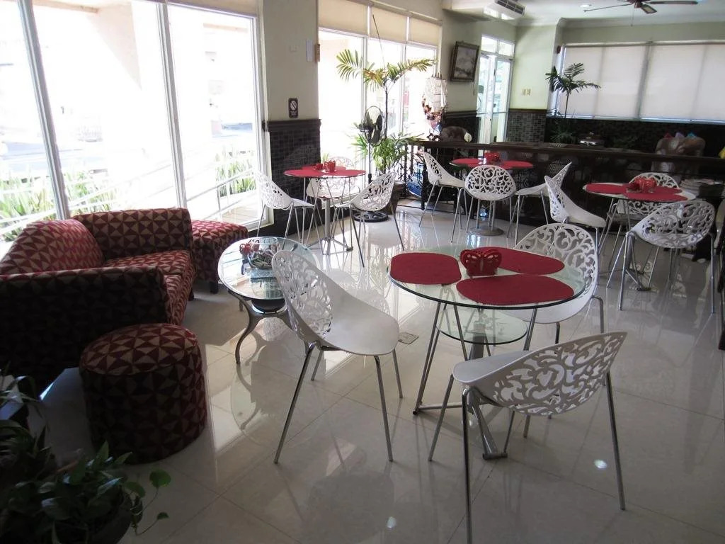 Crown Port View Hotel