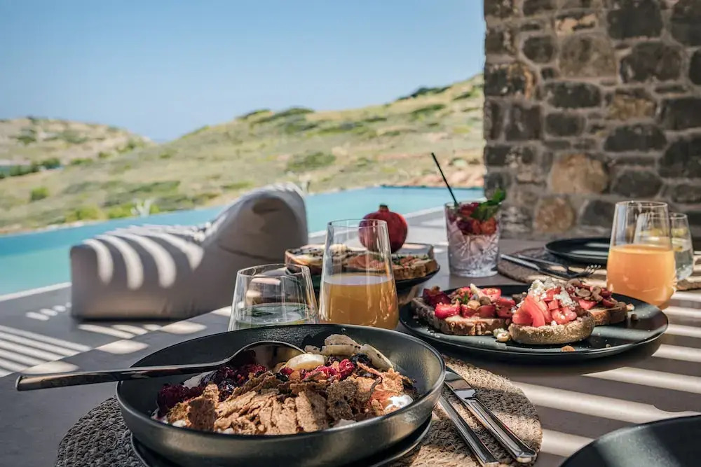 Idyllic Luxurious Villa With Private Infinity Pool Wheel Chair Friendly and Amazing sea Views