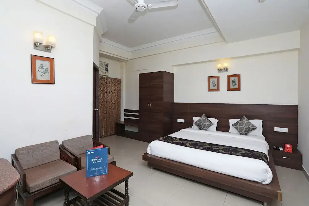 OYO Flagship 11406 Indira Nagar