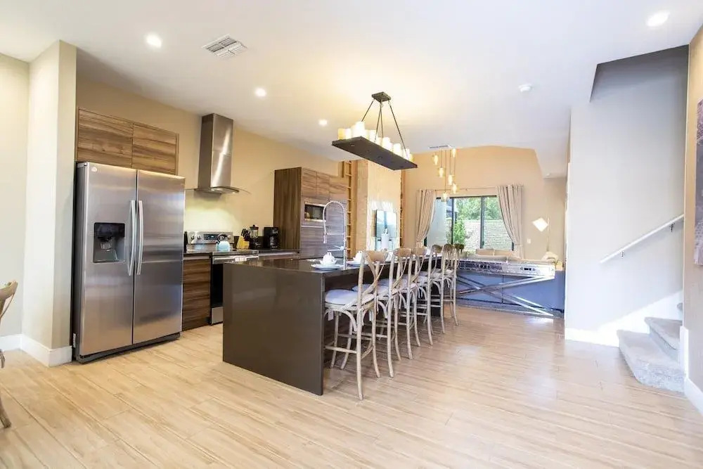 Gorgeous 4Bd Close to Disney @ Magic Village 7581