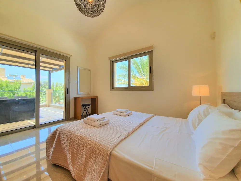 Hector Beach Villa - Sandy Beach Villas