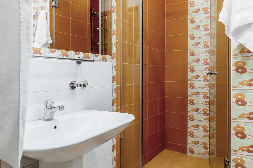 3 Bedroom Apartment near Republic Square