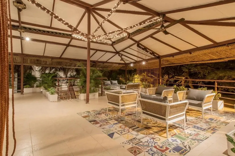 The Cantamar Beach Hostel