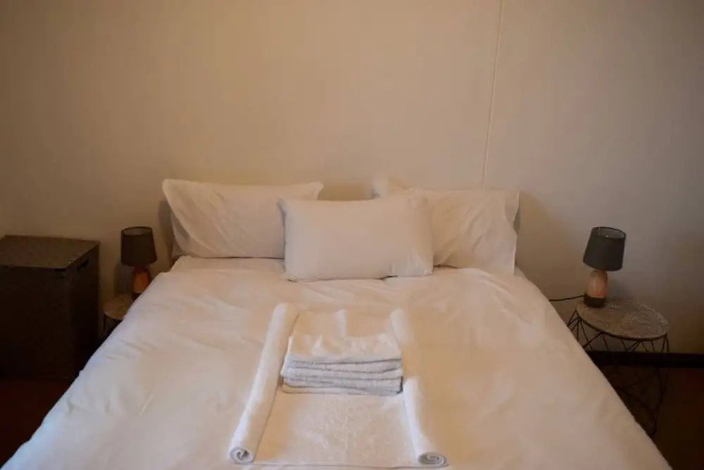 Spacious Upmarket 2 Bedroom Apartment