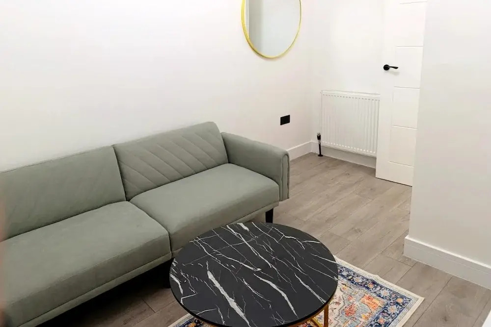 Cardiff 1 Bed Apartment - City Living at its Best