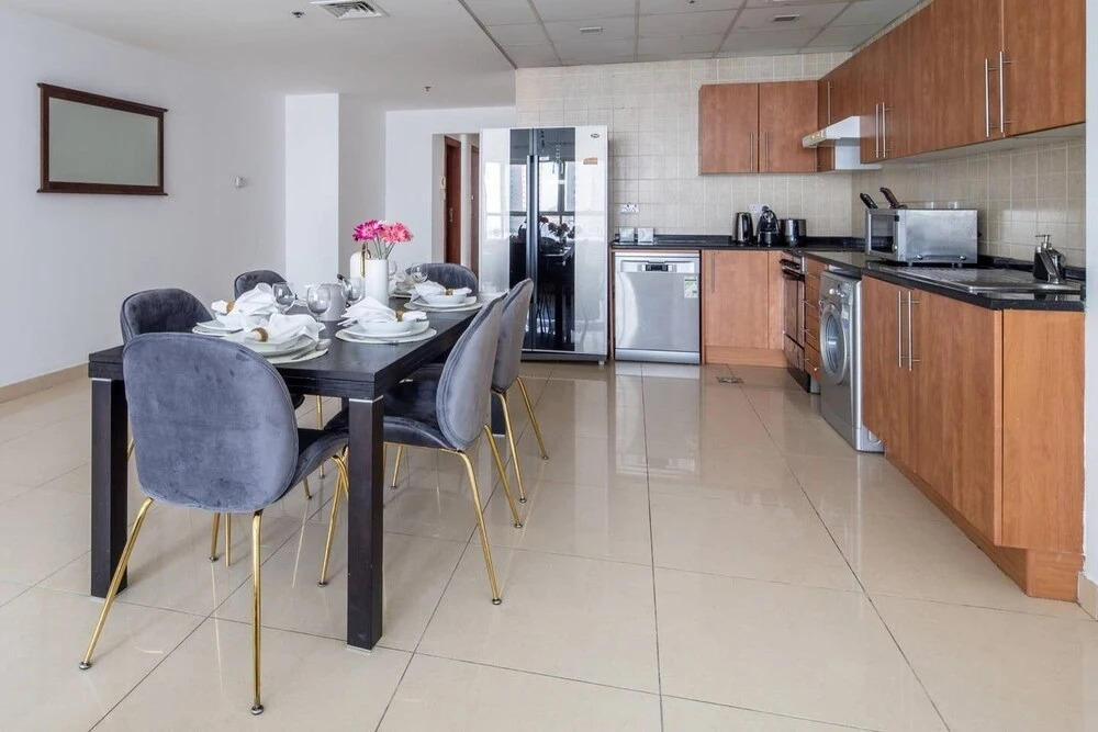 Timelessly Modern 3BR w/ Fascinating Marina Views!