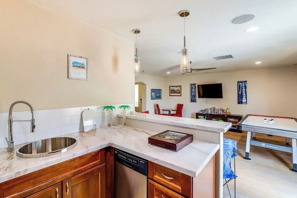 Game Room + Pet-friendly Yard! Family Phoenix Gem