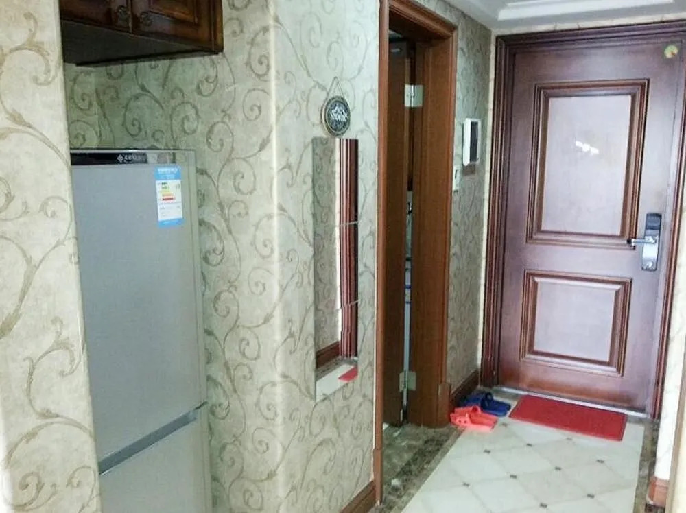 Yingxiang Hotel(大连星海映像酒店式公寓（星海广场地铁口店）)