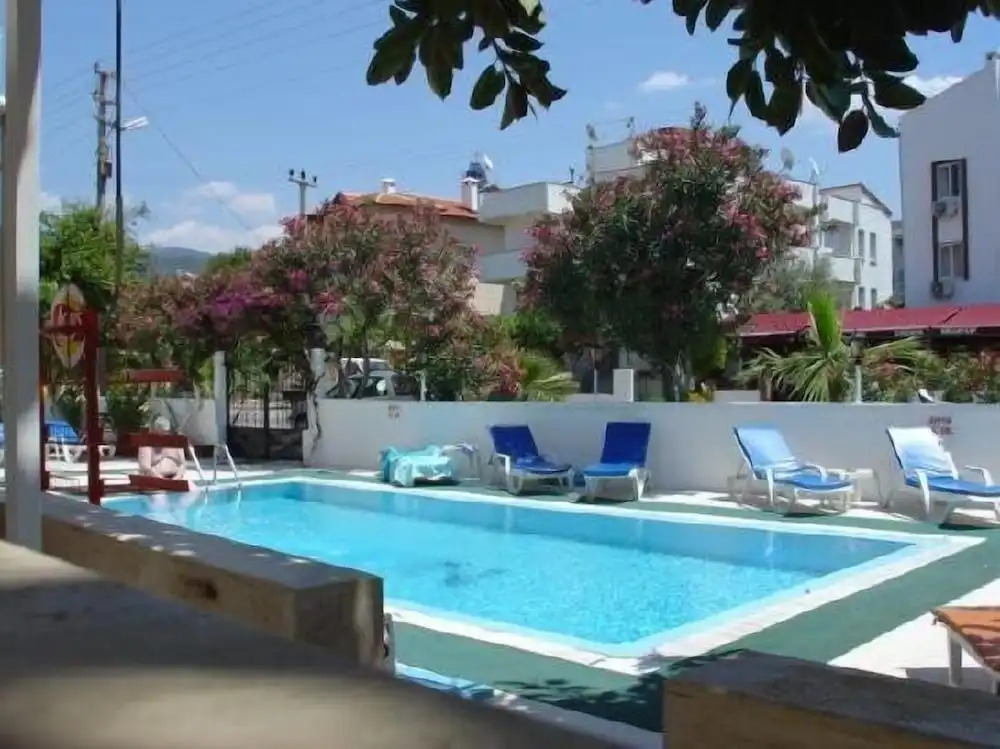 Ekin Hotel