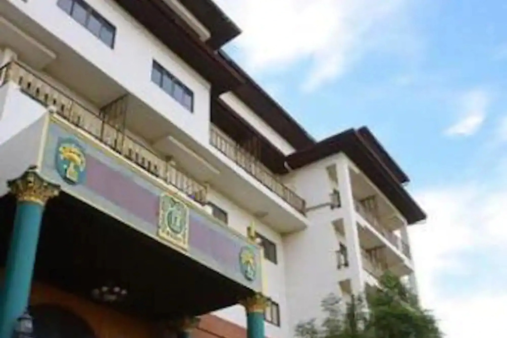 OYO 75466 -13 Coins Bang Yai Hotel