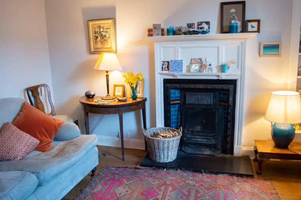Traditional Stockbridge Colony Home With Garden
