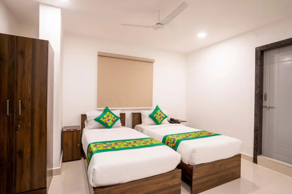 Treebo De Alphabet Gachibowli