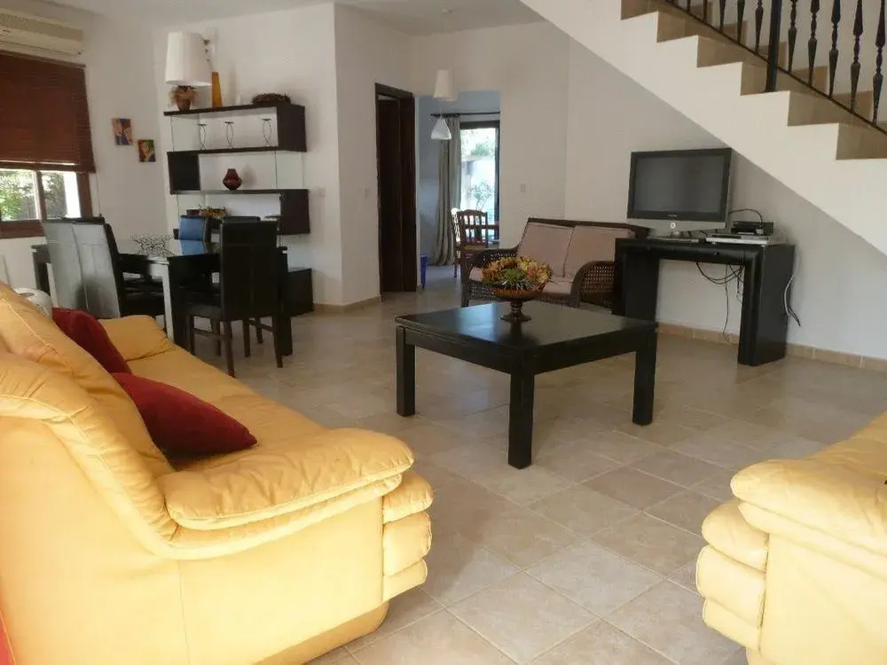 Avra Family Maisonettes