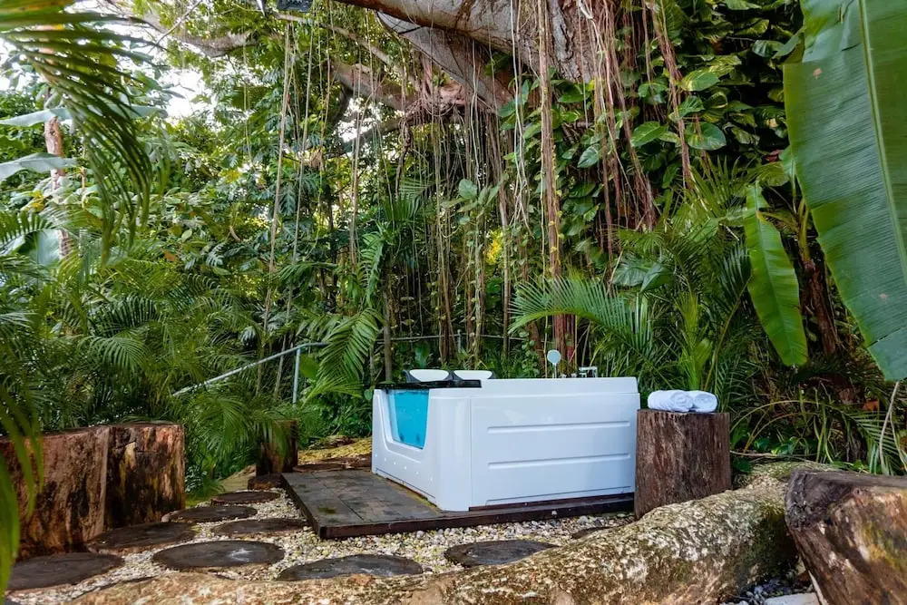 Secluded 3BR Garden Villa Pool Ocean Views