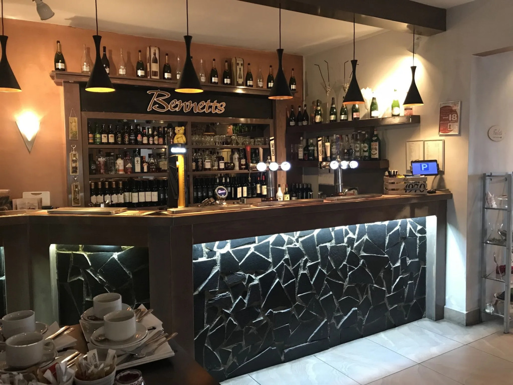 Bennetts Hotel