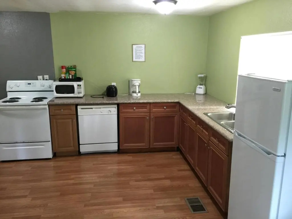 Mountain Trail Lodge and Vacation Rentals