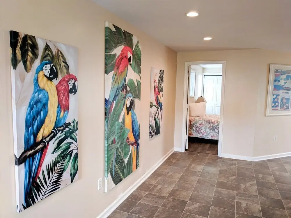 Parrot Head - Pet Friendly Beach Condo! Perfect for 6-7 guests!