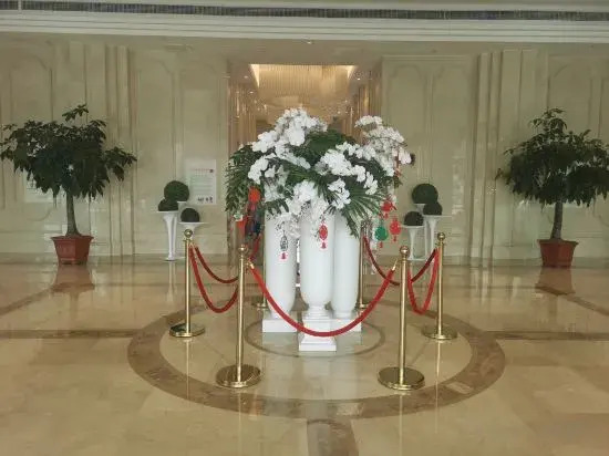 Vienna International Hotel (Chongqing Dazu Center)