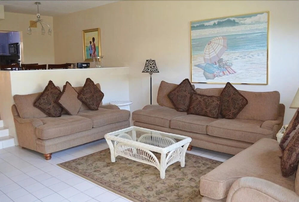 Miramar Villa