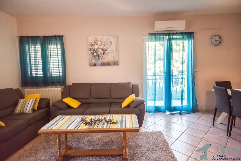 Spring Apartment