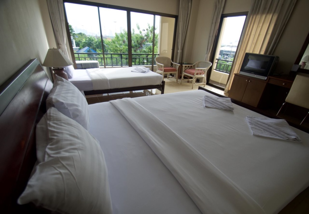 Baan Khun Poh Hotel