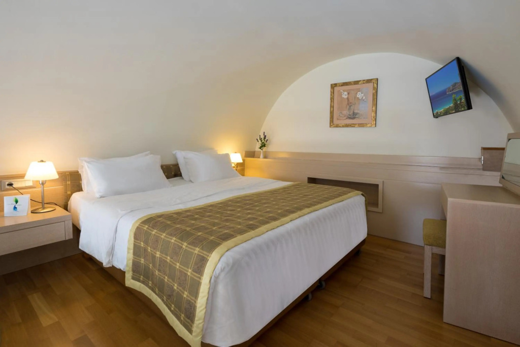 Thalassa Beach Resort & Spa