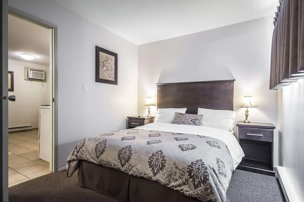 Courtyard Inn Vernon