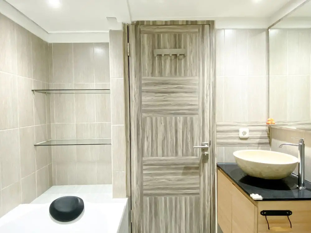 Best Deal And Homey 1Br Apartment Grand Sentraland Karawang