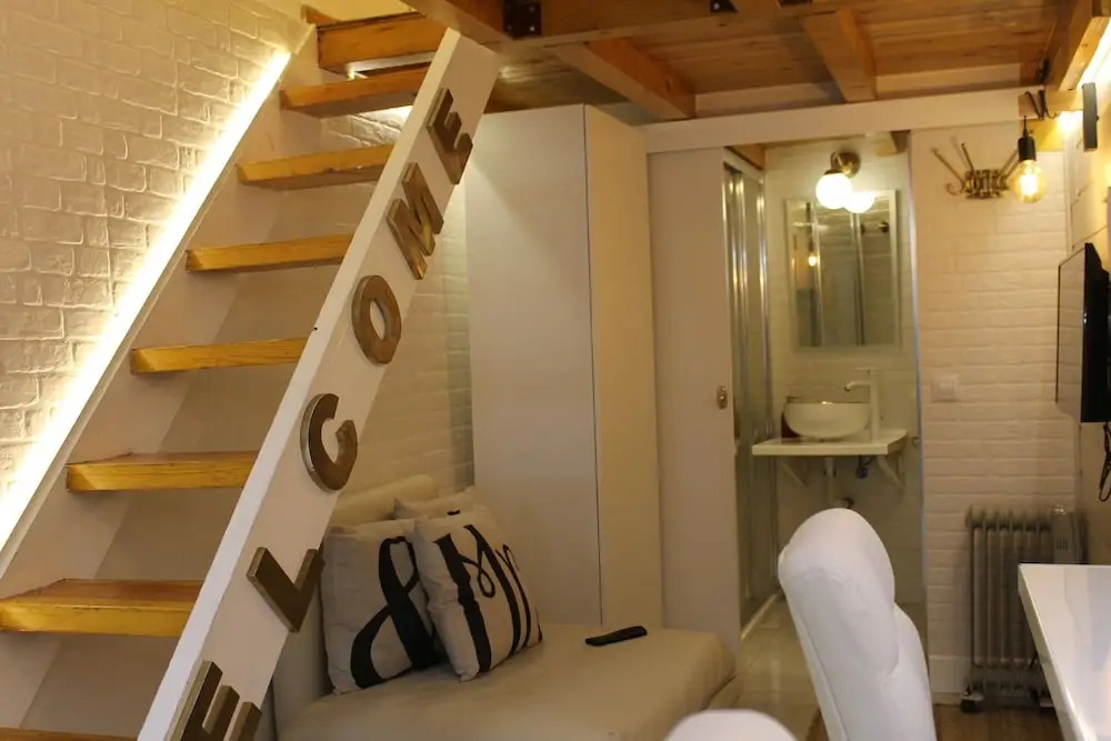 Modern 3 Bedroom in La Latina 10 minutes to Metro