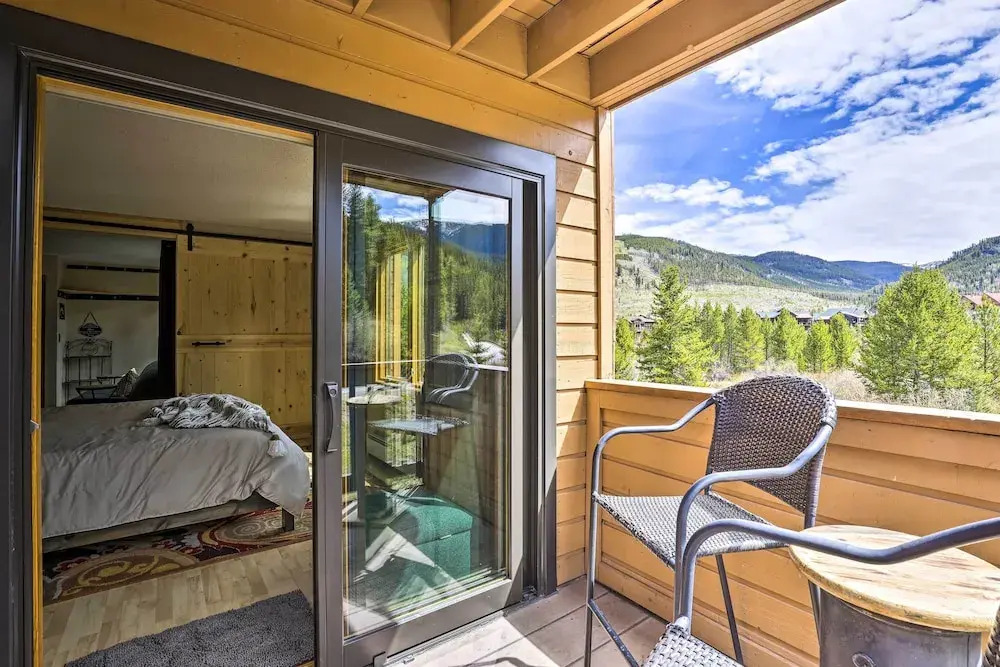 Keystone Mountain Getaway: Walk to Ski Lifts