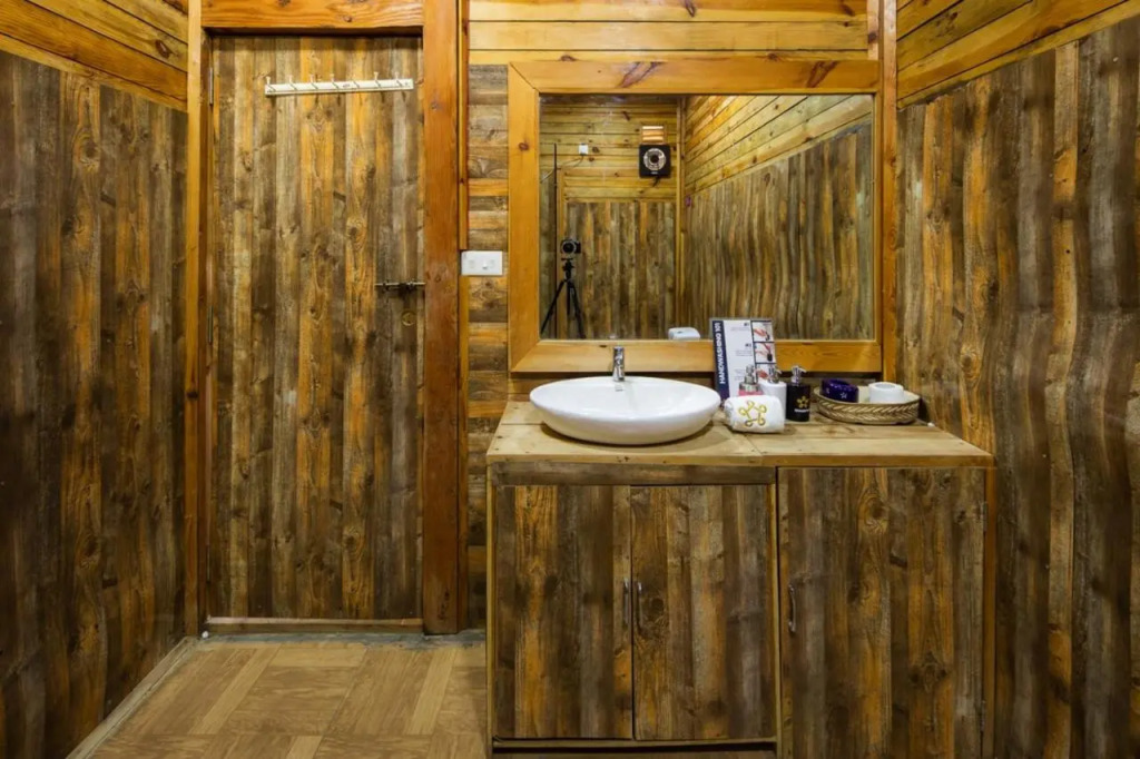 SaffronStays Cabana