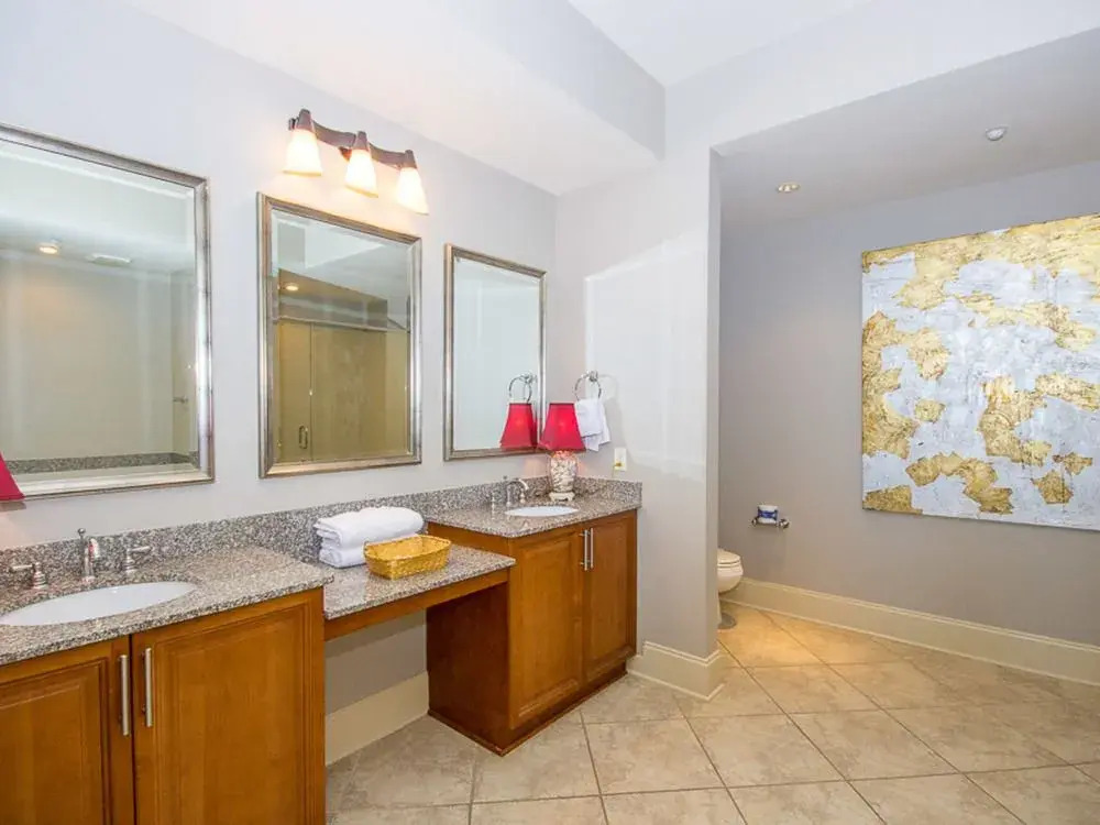 Bel Sole Penthouse 1801 - 4 Br condo