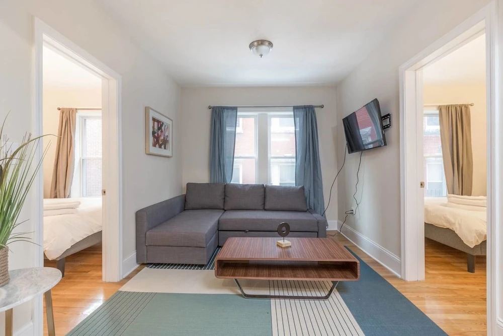 Quaint 3br/2ba Apt in North End by Domio