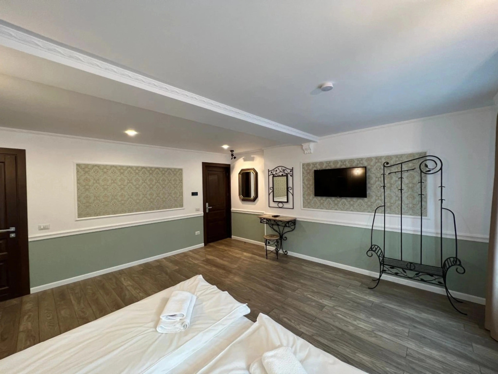 Cathedral Plaza Residences