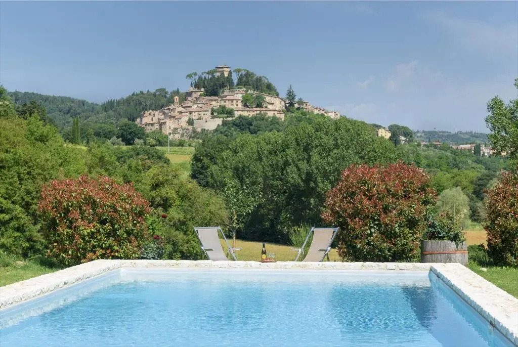PODERE MADONNA DI MEZZO 6, Emma Villas