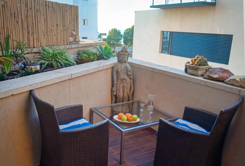 Jaffa sea front, luxury Duplex, Port & Old City 2m walk