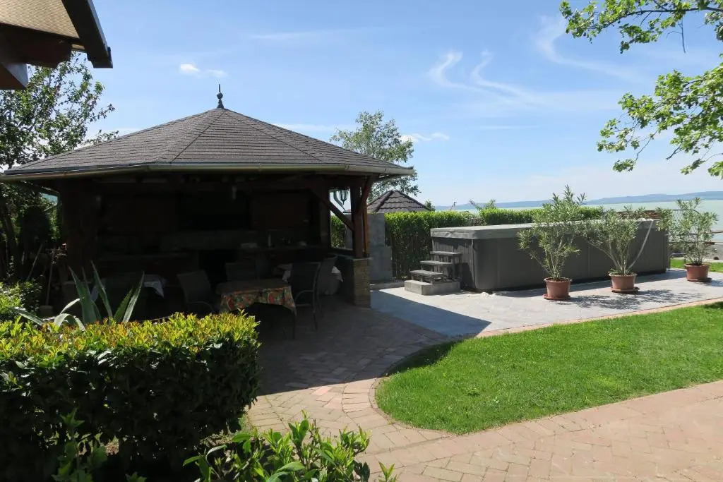 Gránit Villa - freshly renovated