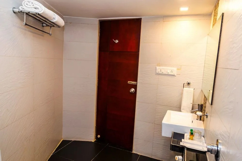 FabHotel Lotus Park Marathalli
