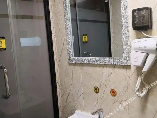 Hulunber Yijia Hotel
