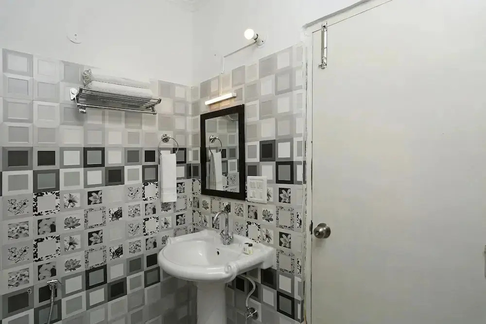 Hotel Wonder View by OYO Rooms