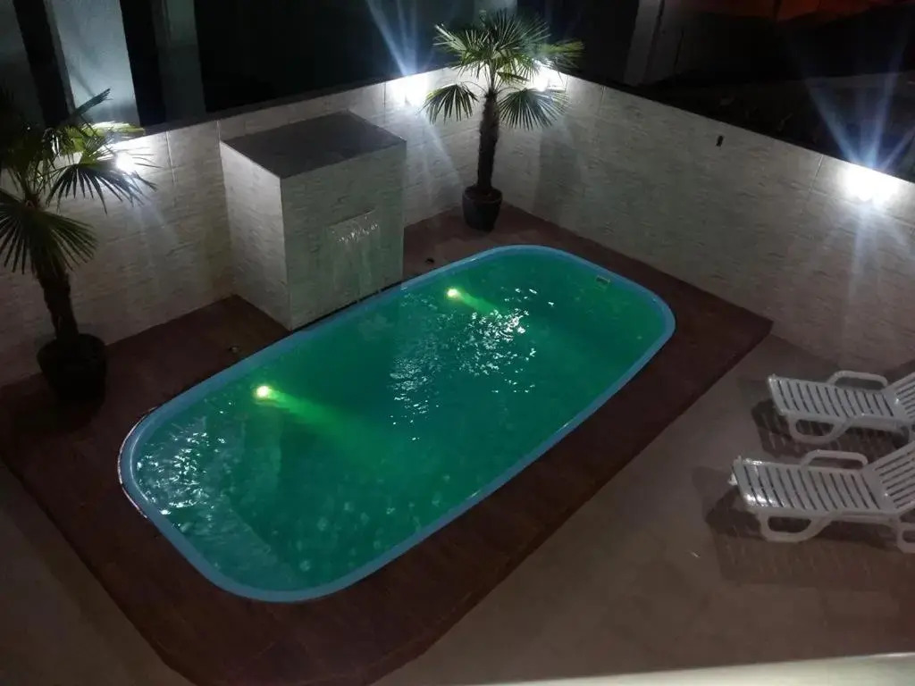 Casa com Piscina em Itapema-SC