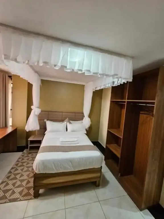 Big Tusks Hotel, Marsabit