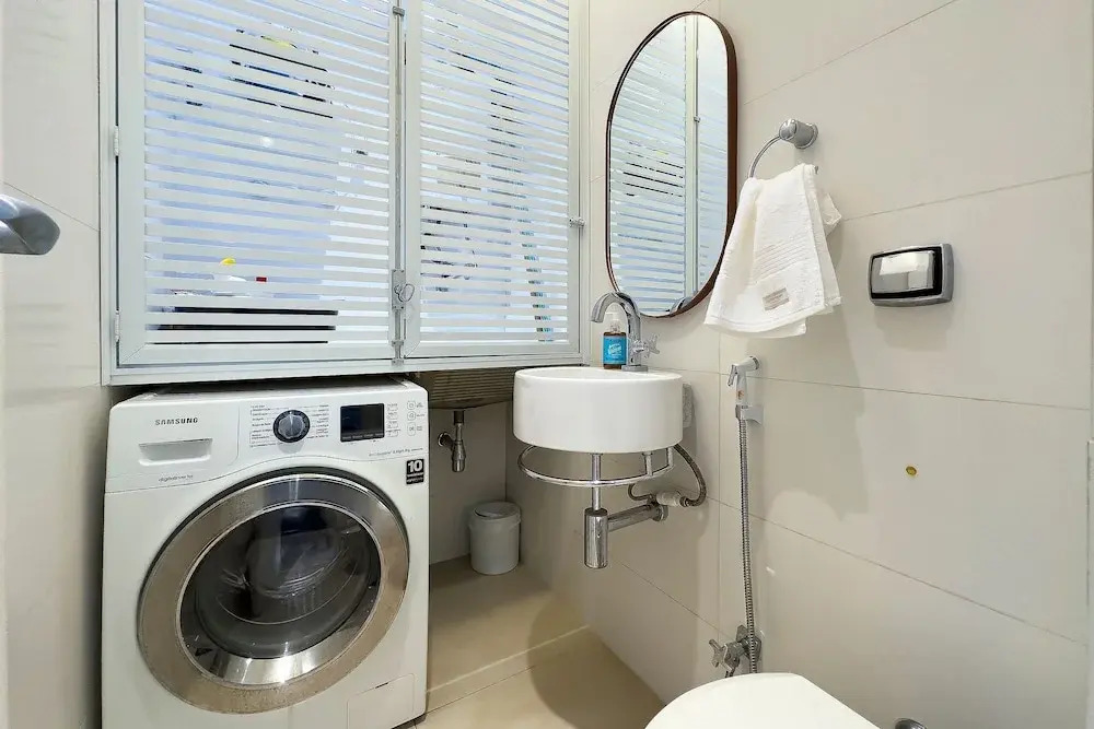 Leblon | Apt com suíte a poucos metros da Praia do Leblon - por Casapē Rio